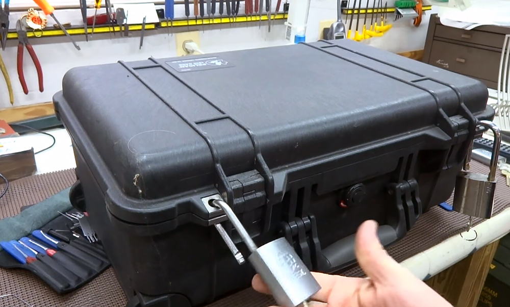 Luggage security travel lock TSA airport zipper suitcase theft 3