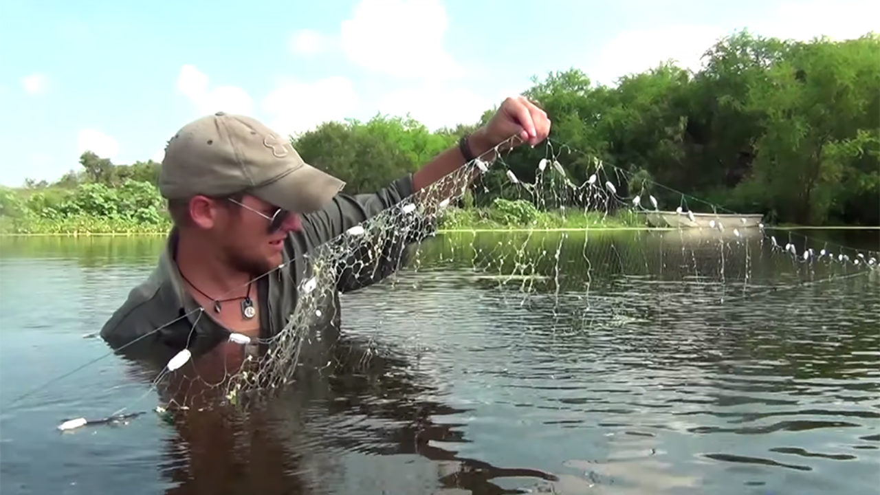 Passive Gill Net Fishing for Survival