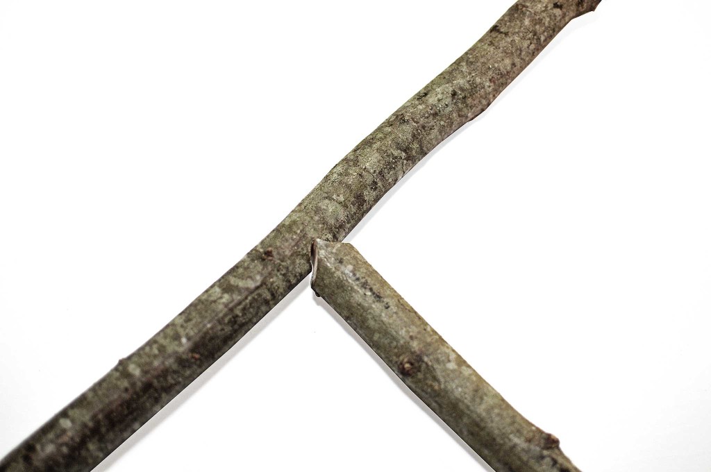 DIY-improvised-bucksaw-crossbar-ends