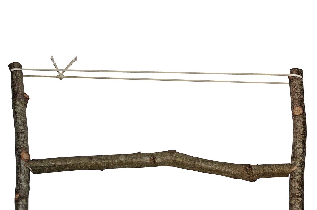 DIY-improvised-bucksaw-tensin-string