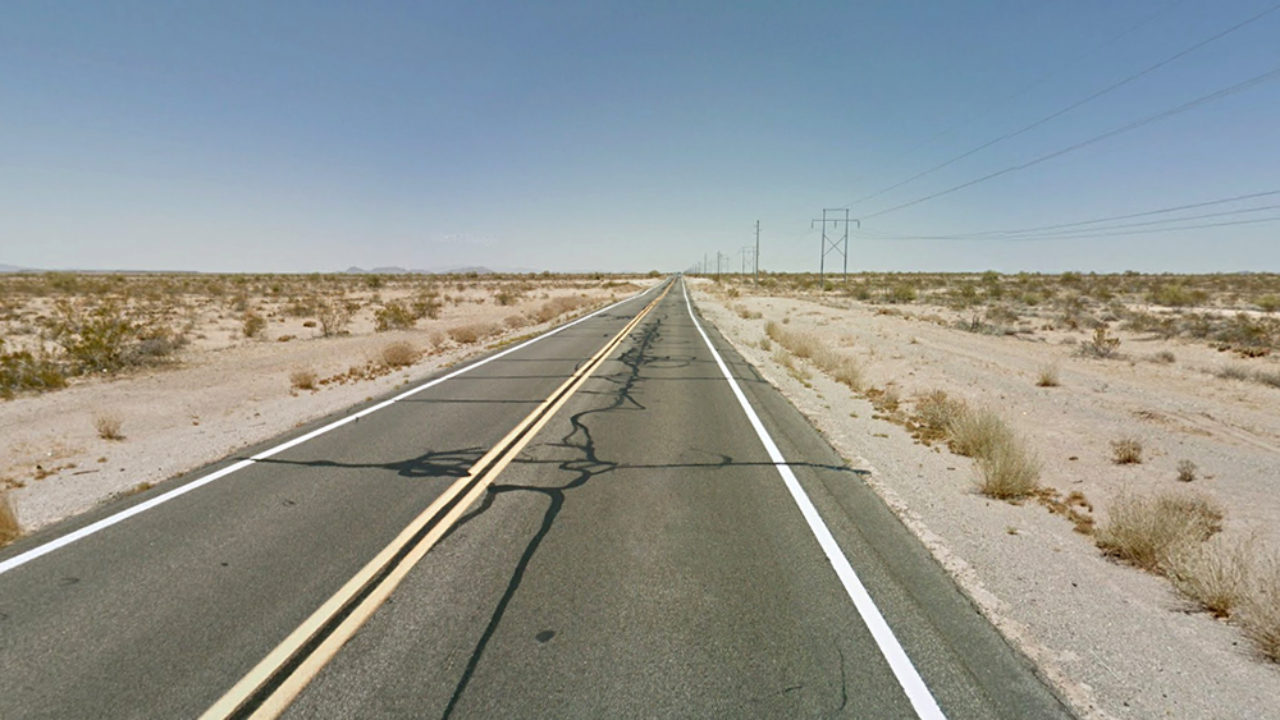 Desert-road-trip-vehicle-breakdown-temperature-heat-summer-thermometer-5-1280x720.jpg