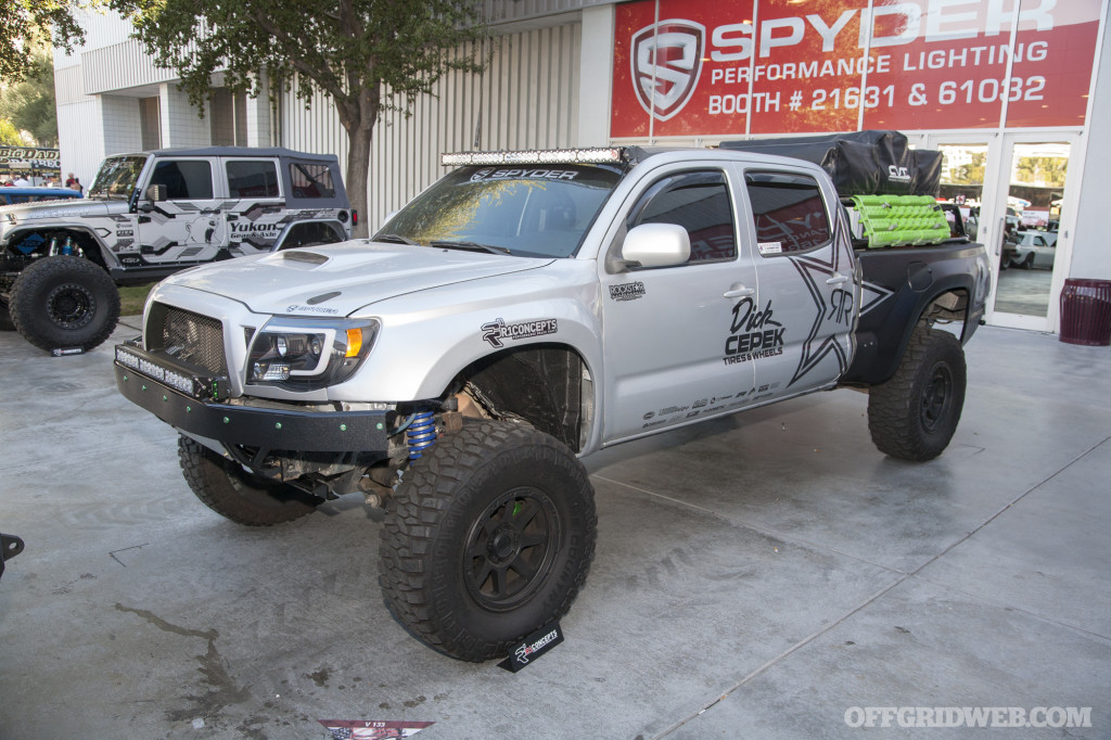 SEMA 2018 gallery Toyota trucks off road vehicles bugout survival 18