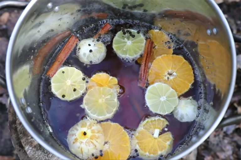 Boilo – A Classic Campfire Cocktail