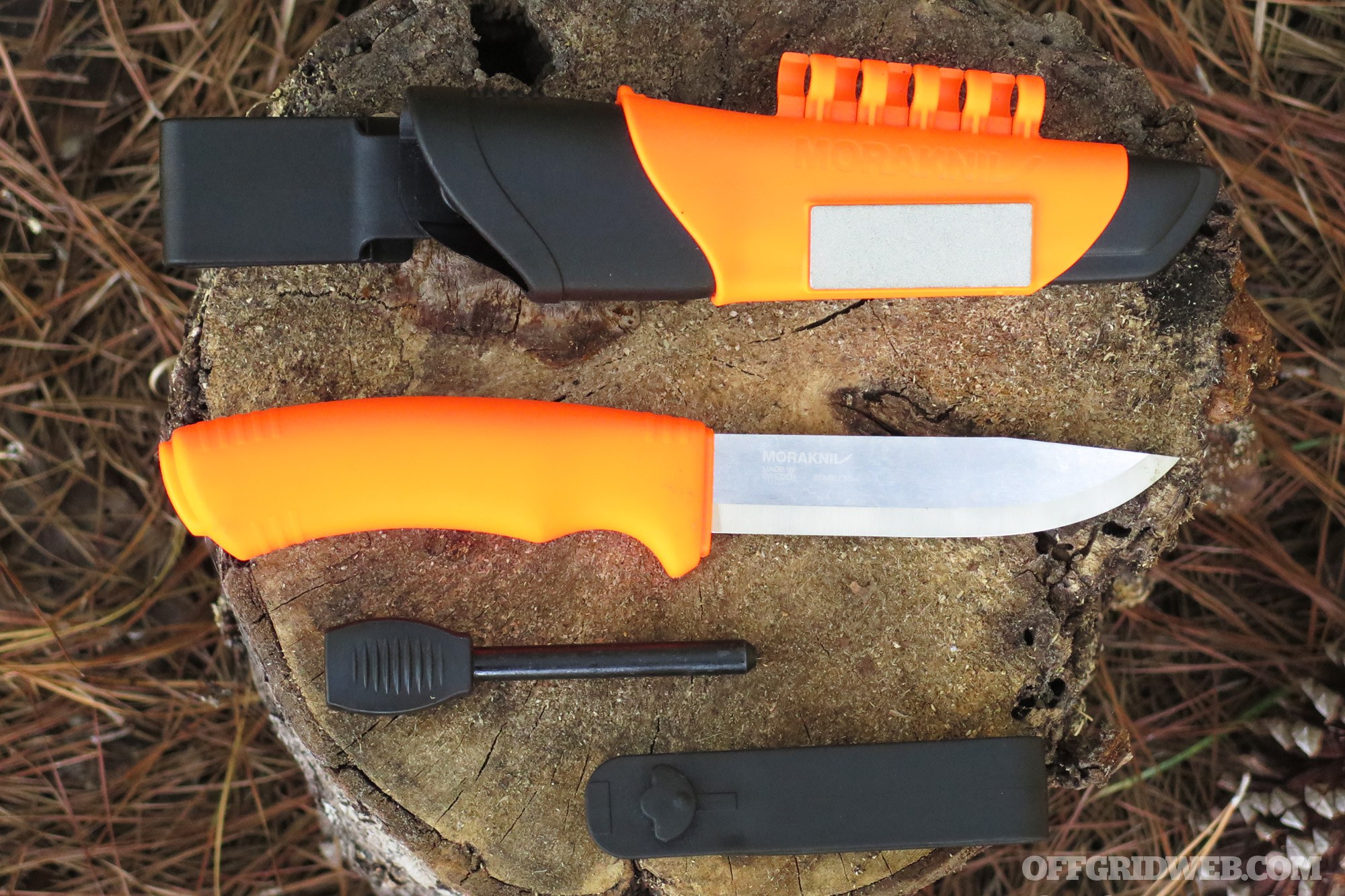 Morakniv Bushcraft Survival black and orange, stainless