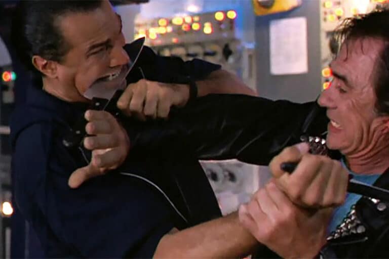 Video: Knife Expert Analyzes Movie Knife Fights