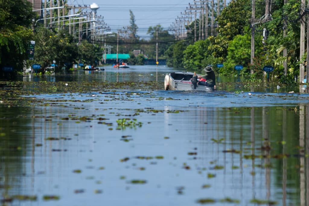 crisis flood