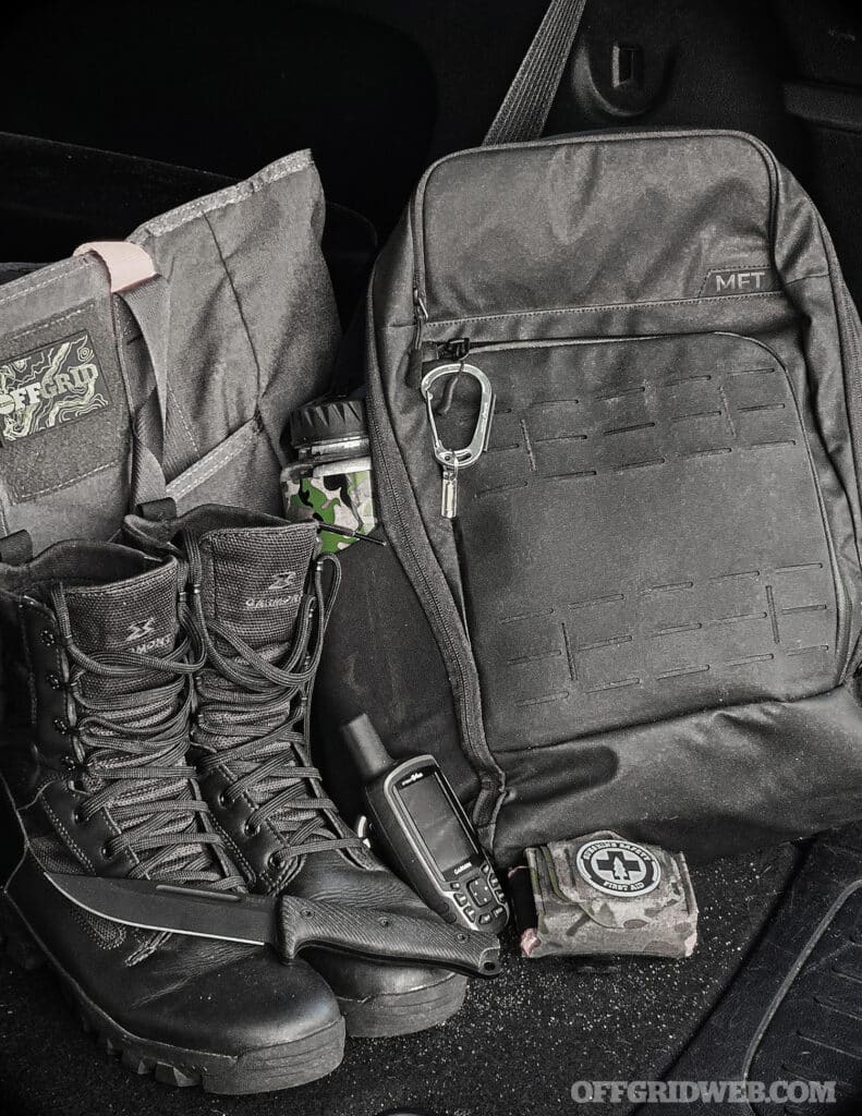 Minimalst Survival Kit in trunk of vehicle