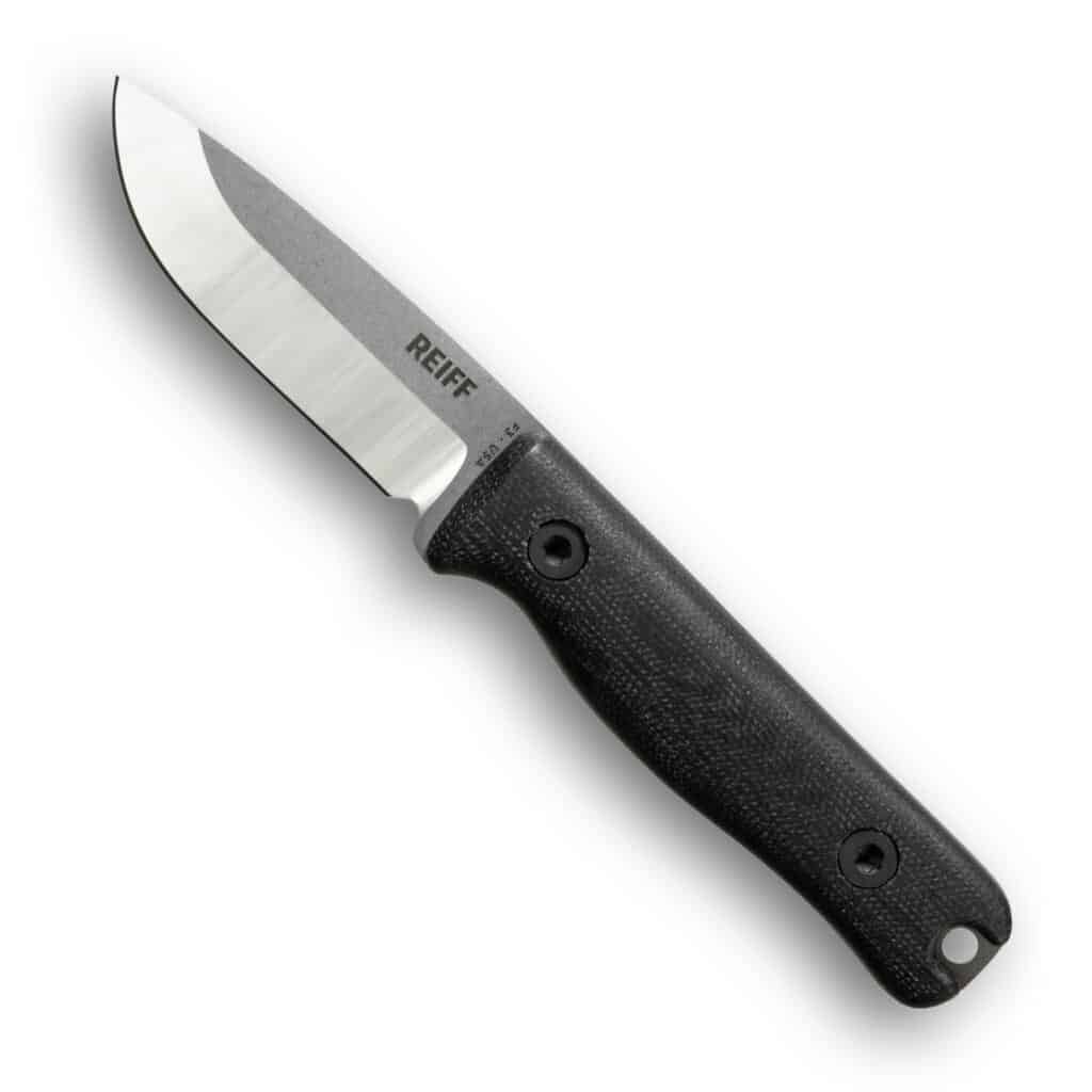 Reiff knives f3 on white