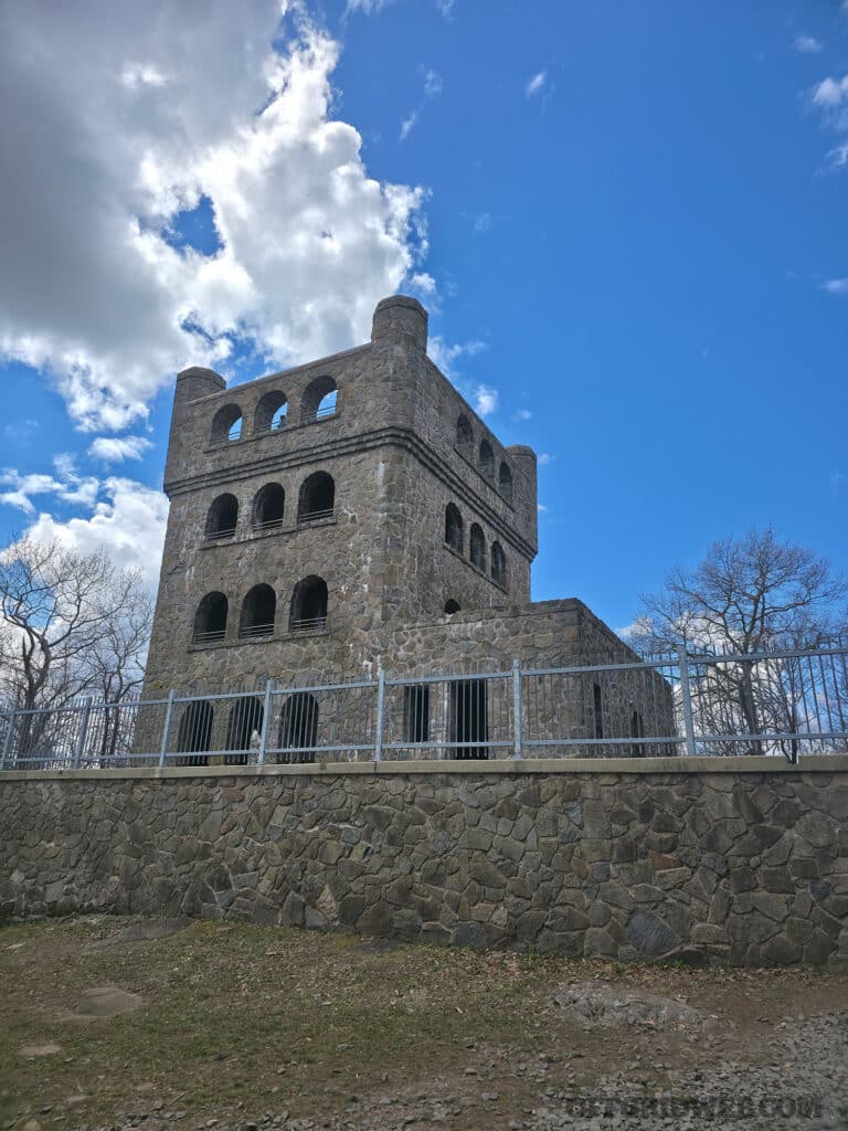tower at sleeping giant